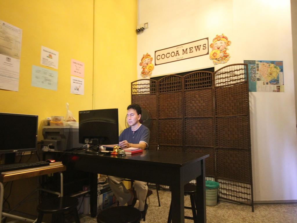 Cocoa Mews Cafe And Homestay George Town Exterior foto