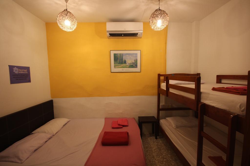 Cocoa Mews Cafe And Homestay George Town Exterior foto