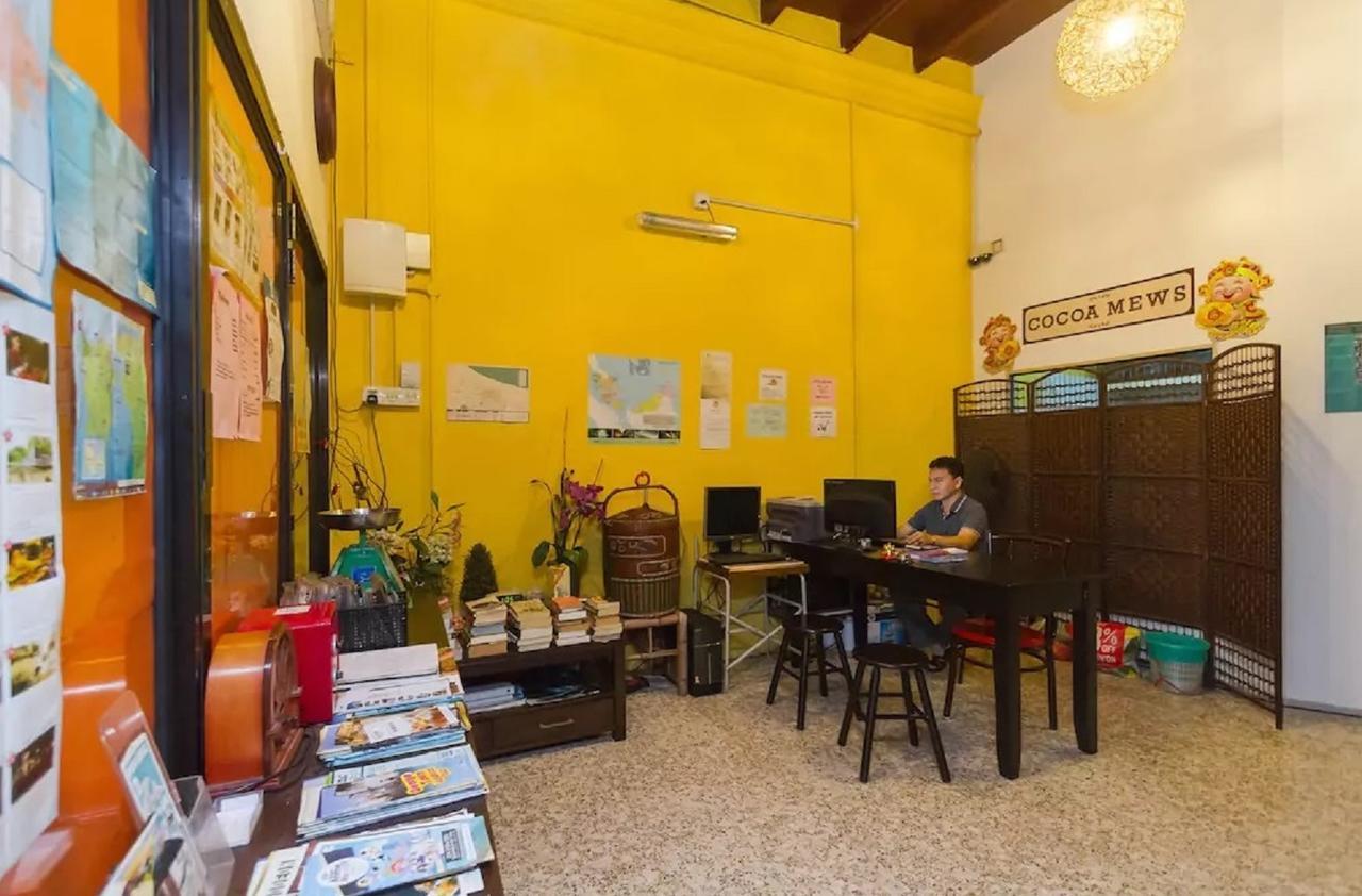 Cocoa Mews Cafe And Homestay George Town Exterior foto