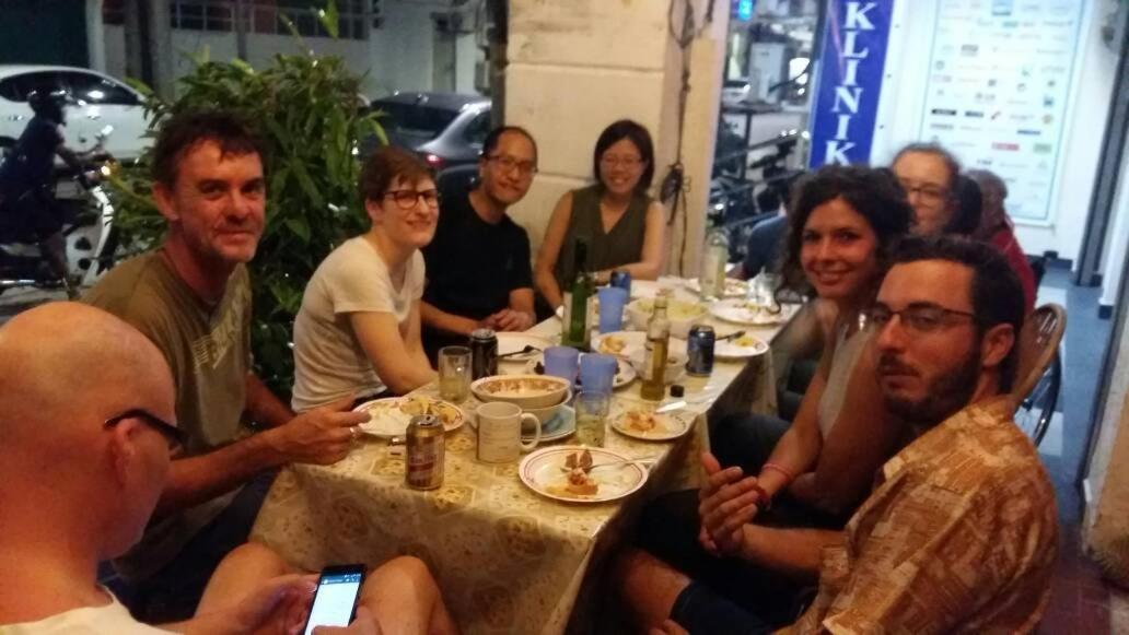 Cocoa Mews Cafe And Homestay George Town Exterior foto